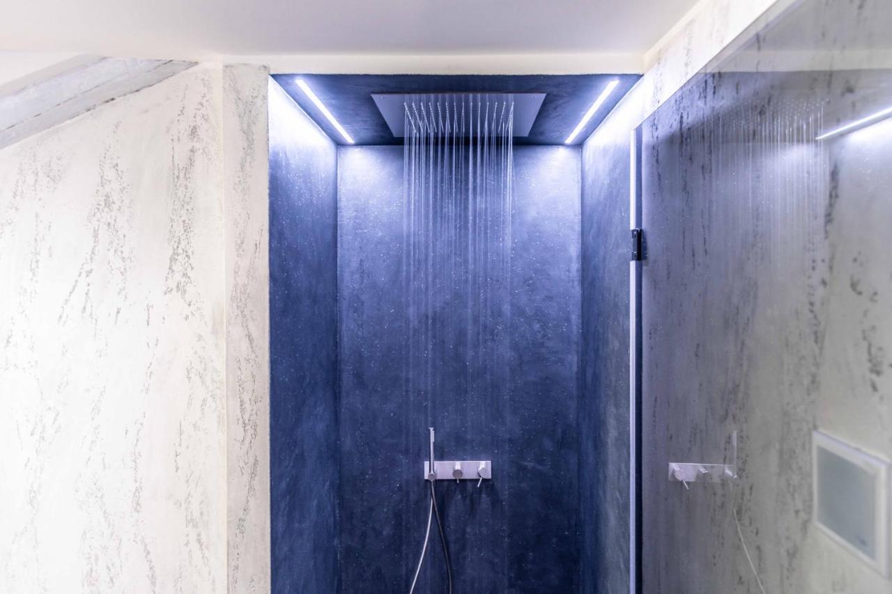 Quadrilatero Della Moda- Luxury Loft In The Heart Of The Fashion District ミラノ エクステリア 写真