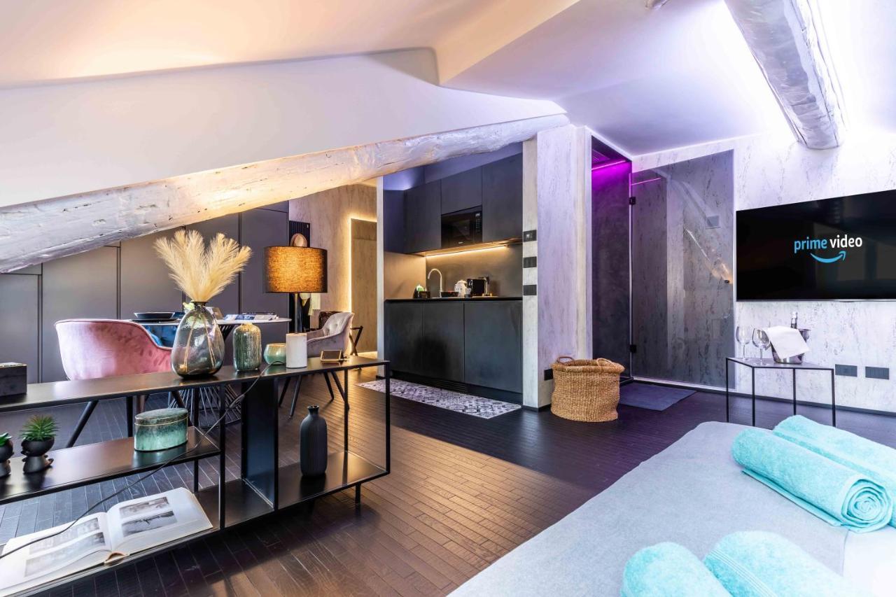 Quadrilatero Della Moda- Luxury Loft In The Heart Of The Fashion District ミラノ エクステリア 写真