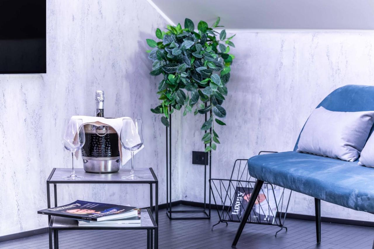 Quadrilatero Della Moda- Luxury Loft In The Heart Of The Fashion District ミラノ エクステリア 写真
